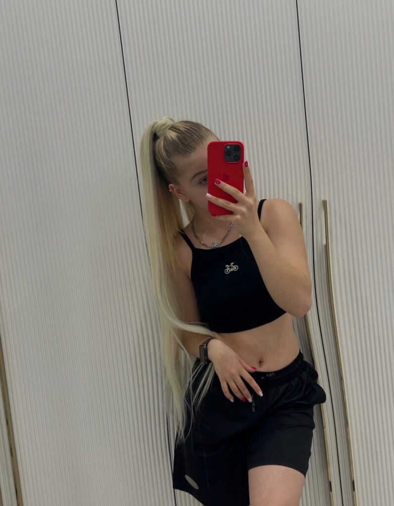 Машера OnlyFans leak photo 27