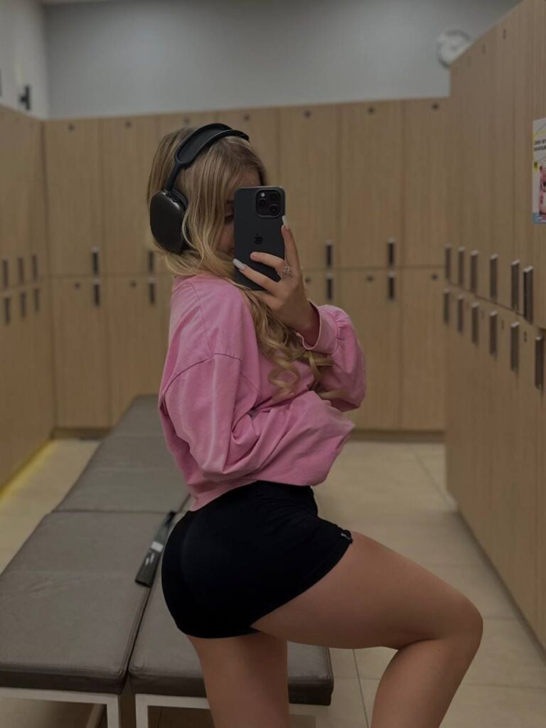 Машера OnlyFans leak photo 29