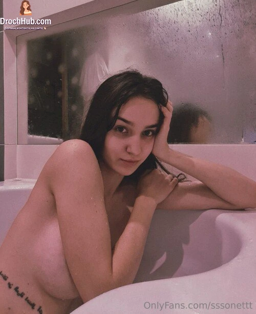 Sophie sssonettt OnlyFans leak photo 10